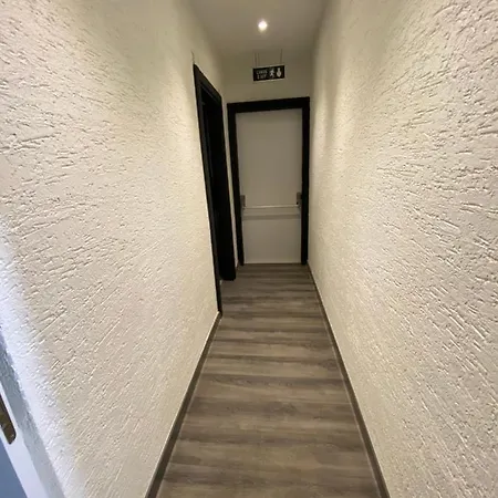 1 Aparthotel *